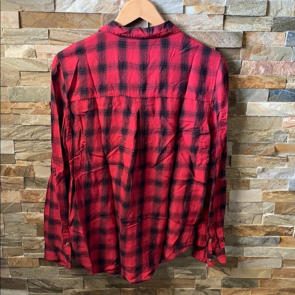 AE Buffalo PlaId Button Up - Picture 3 of 4